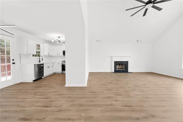 280 Baywood Xing, Hiram, GA 30141