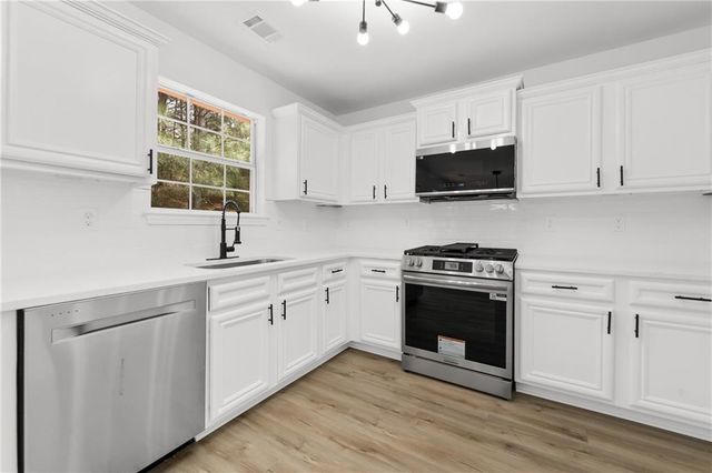 280 Baywood Xing, Hiram, GA 30141