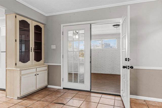 309 N Orchard Drive, Rosebud, TX 76570