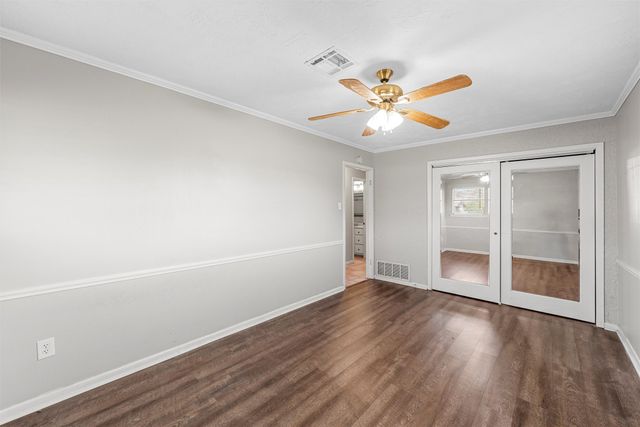 309 N Orchard Drive, Rosebud, TX 76570