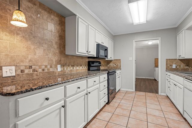 309 N Orchard Drive, Rosebud, TX 76570