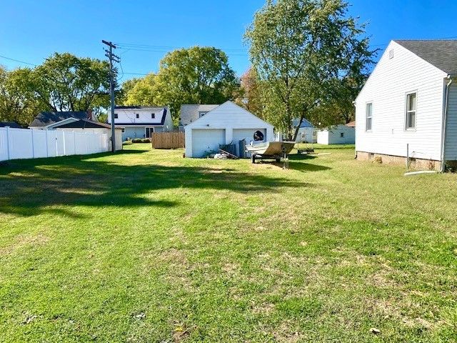 1103 8th Avenue, Rock Falls, IL 61071