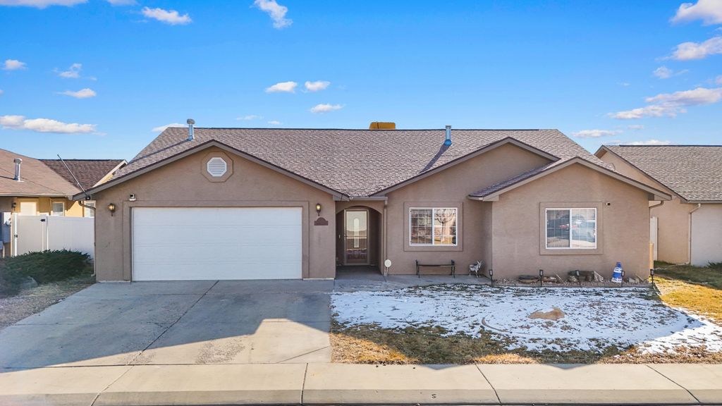 3019 Oakwood Drive, Grand Junction, CO 81504