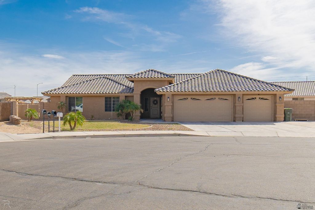 6163 E 47 St, Yuma, AZ 85365