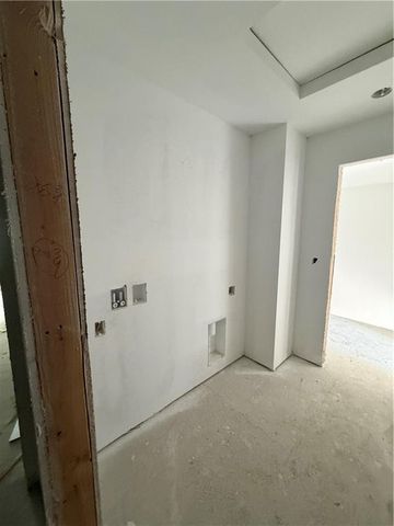 3332 NE 87th Street 1B, Kansas City, MO 64156
