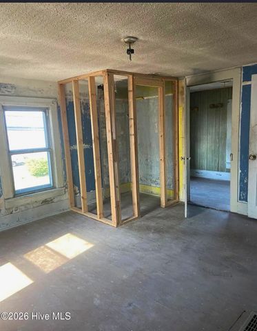 331 W Grubb Street, Hertford, NC 27944