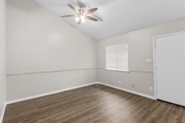 1302 Parker Lane LN 111, Austin, TX 78741