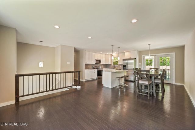 7613 Fall Wind Court, Powell, TN 37849