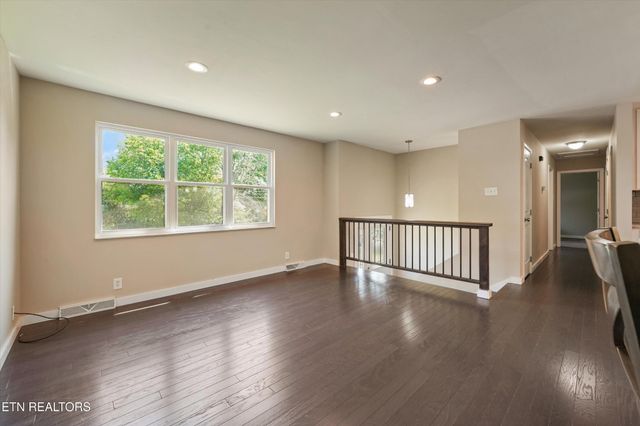 7613 Fall Wind Court, Powell, TN 37849