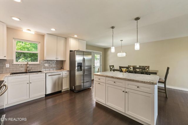 7613 Fall Wind Court, Powell, TN 37849