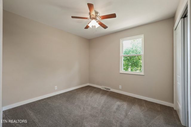 7613 Fall Wind Court, Powell, TN 37849