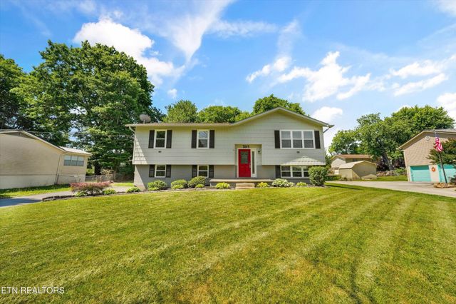 7613 Fall Wind Court, Powell, TN 37849