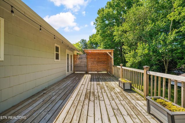 7613 Fall Wind Court, Powell, TN 37849