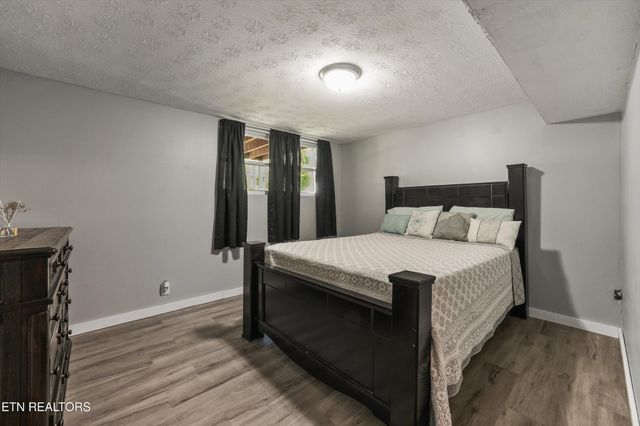 7613 Fall Wind Court, Powell, TN 37849