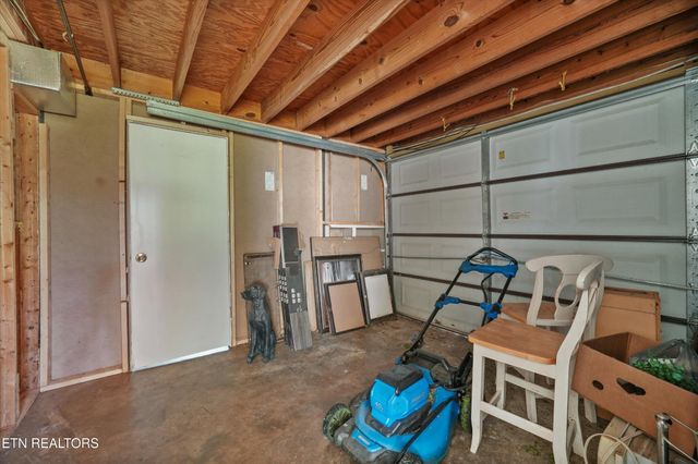 7613 Fall Wind Court, Powell, TN 37849