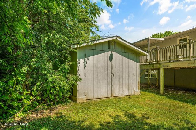 7613 Fall Wind Court, Powell, TN 37849