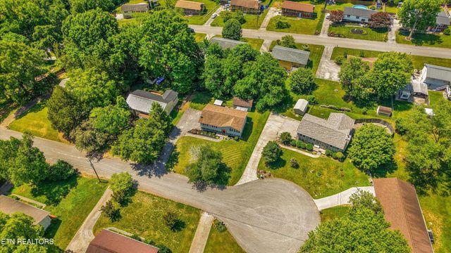 7613 Fall Wind Court, Powell, TN 37849