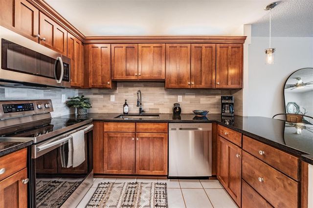 2780 N RIVERSIDE DRIVE 105, Tampa, FL 33602