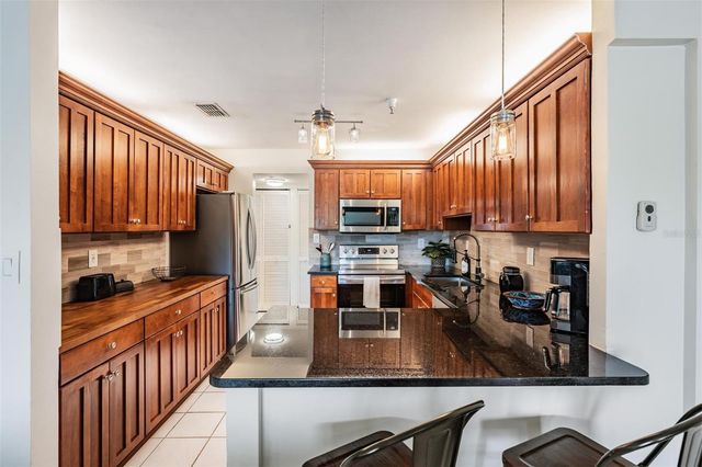 2780 N RIVERSIDE DRIVE 105, Tampa, FL 33602