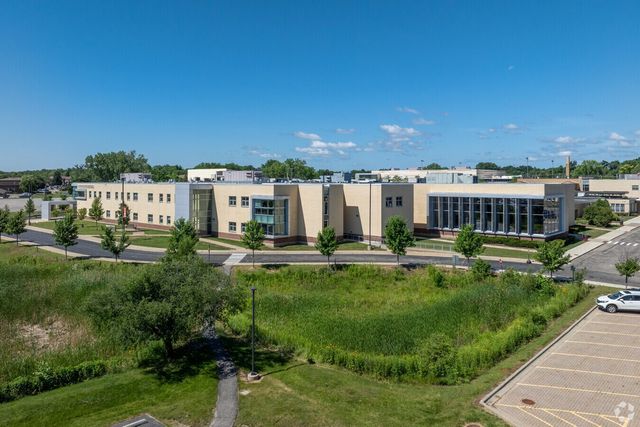 34768 N Oakside Avenue, Ingleside, IL 60041