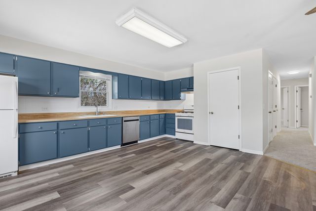 34768 N Oakside Avenue, Ingleside, IL 60041