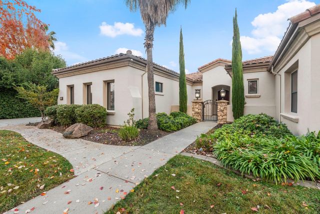 3900 Stoneleigh Ct, Roseville, CA 95747