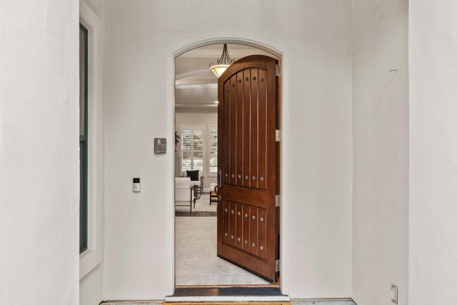 3900 Stoneleigh Ct, Roseville, CA 95747