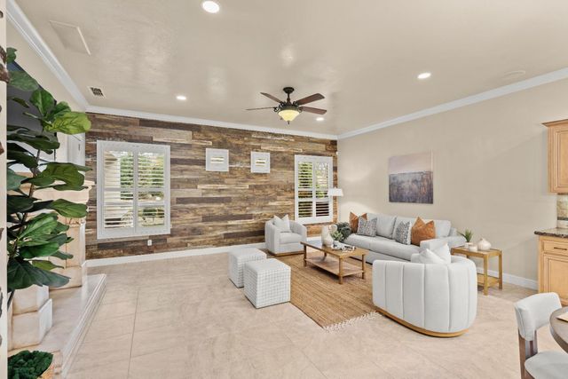 3900 Stoneleigh Ct, Roseville, CA 95747