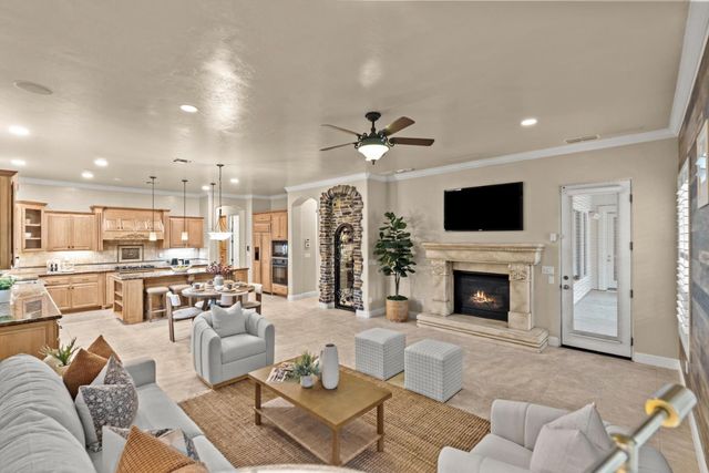 3900 Stoneleigh Ct, Roseville, CA 95747