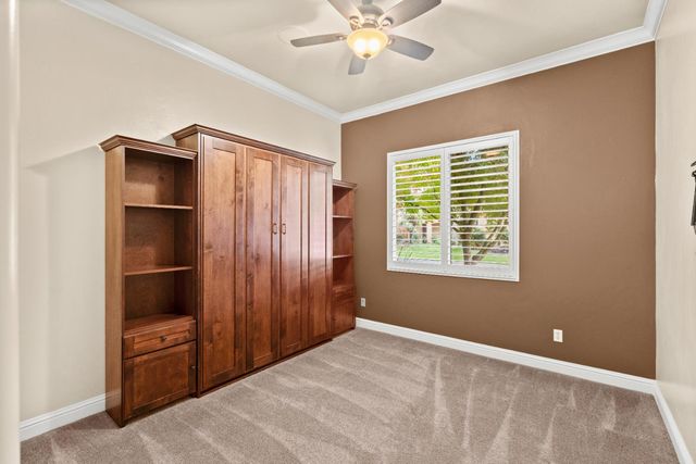 3900 Stoneleigh Ct, Roseville, CA 95747