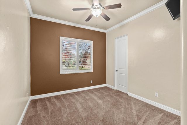 3900 Stoneleigh Ct, Roseville, CA 95747