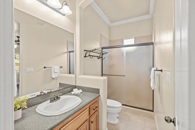 3900 Stoneleigh Ct, Roseville, CA 95747