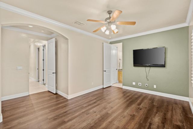 3900 Stoneleigh Ct, Roseville, CA 95747