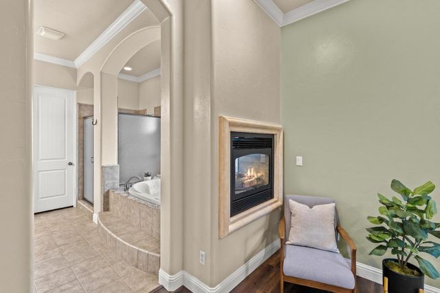 3900 Stoneleigh Ct, Roseville, CA 95747