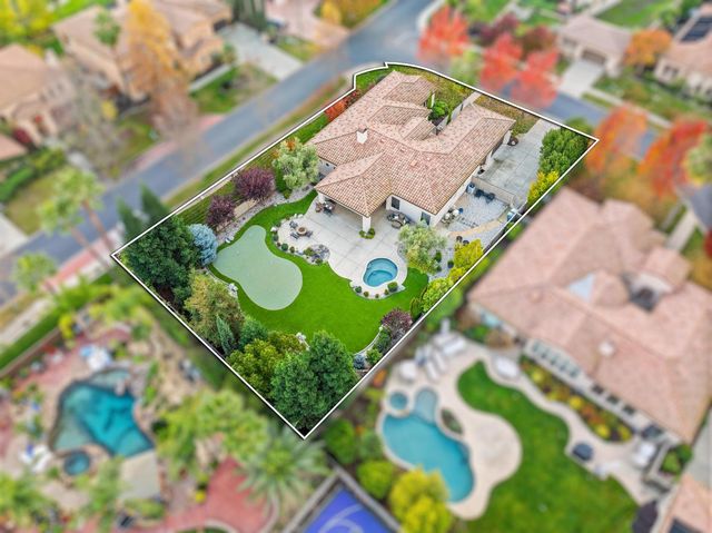 3900 Stoneleigh Ct, Roseville, CA 95747