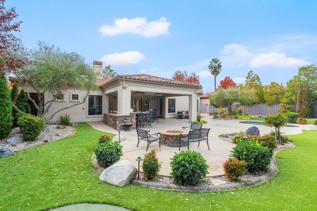 3900 Stoneleigh Ct, Roseville, CA 95747