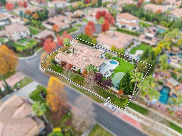 3900 Stoneleigh Ct, Roseville, CA 95747