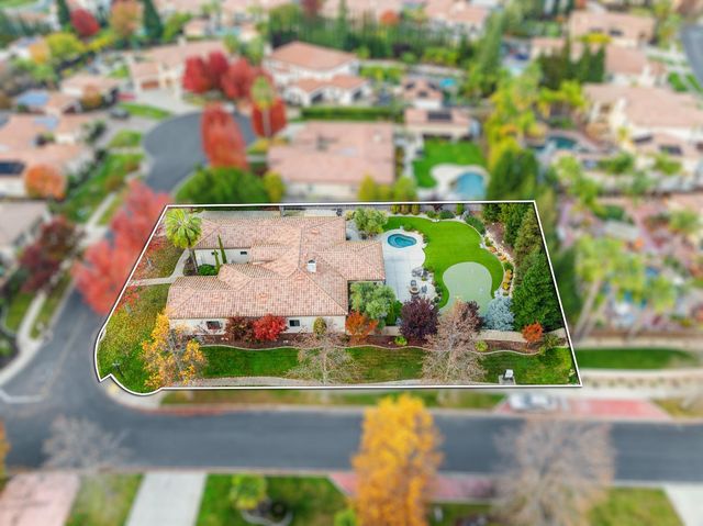 3900 Stoneleigh Ct, Roseville, CA 95747