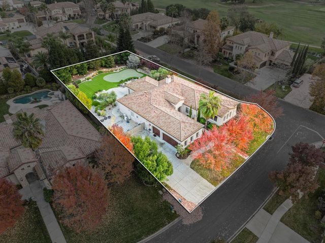 3900 Stoneleigh Ct, Roseville, CA 95747