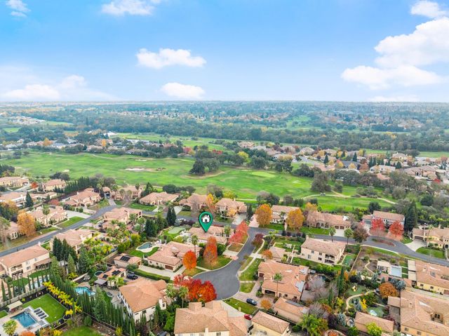 3900 Stoneleigh Ct, Roseville, CA 95747