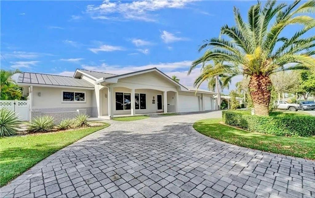 2830 NE 55th Street, Fort Lauderdale, FL 33308