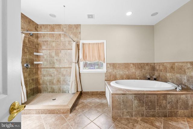 1414 TRANSIT AVE, Jackson, NJ 08527