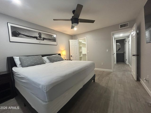 1942 S EMERSON -- 213, Mesa, AZ 85210