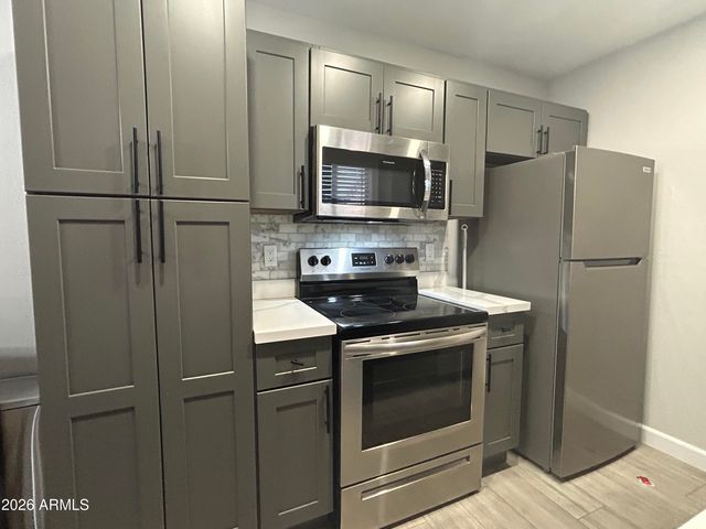 1942 S EMERSON -- 213, Mesa, AZ 85210