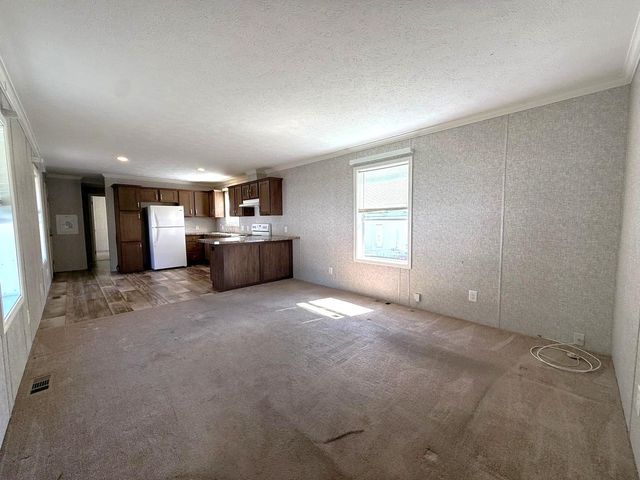 23 Conifer Place, Londonderry, NH 03053