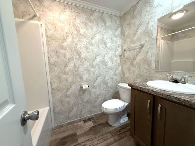 23 Conifer Place, Londonderry, NH 03053