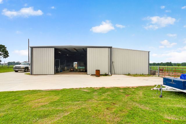 3914 Alamo Road, Bowie, TX 76230