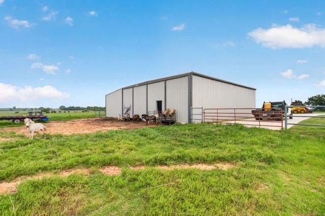 3914 Alamo Road, Bowie, TX 76230
