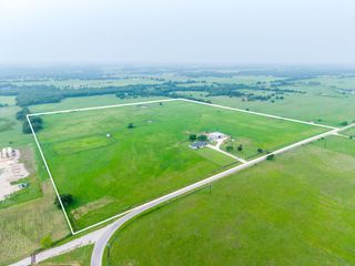 3914 Alamo Road, Bowie, TX 76230