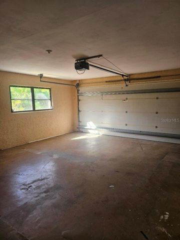 521 MERIDAN AVENUE NW, Port Charlotte, FL 33952